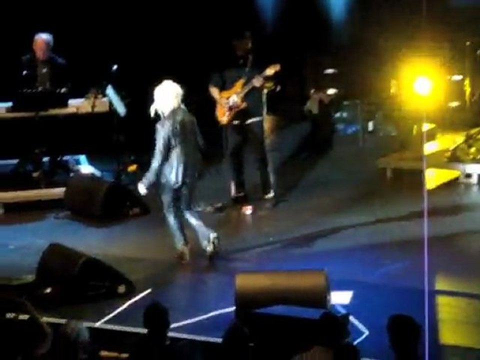 Cyndi Lauper at Admiralspalast Berlin 2011