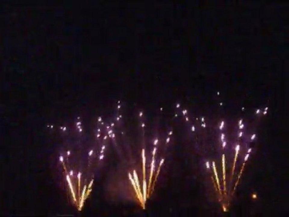 Feu de cloture de la fête St clair - gournay(76)) - 18/07/2011