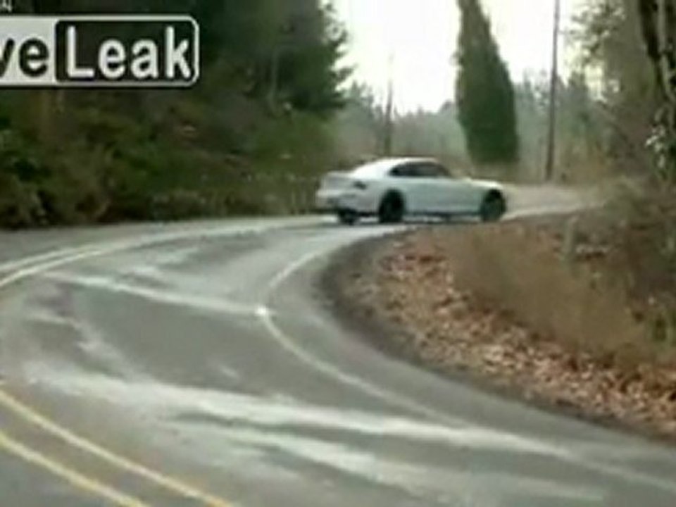 BMW M6 Drift Crash