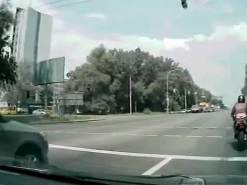 Rontott indulás motorral Fail