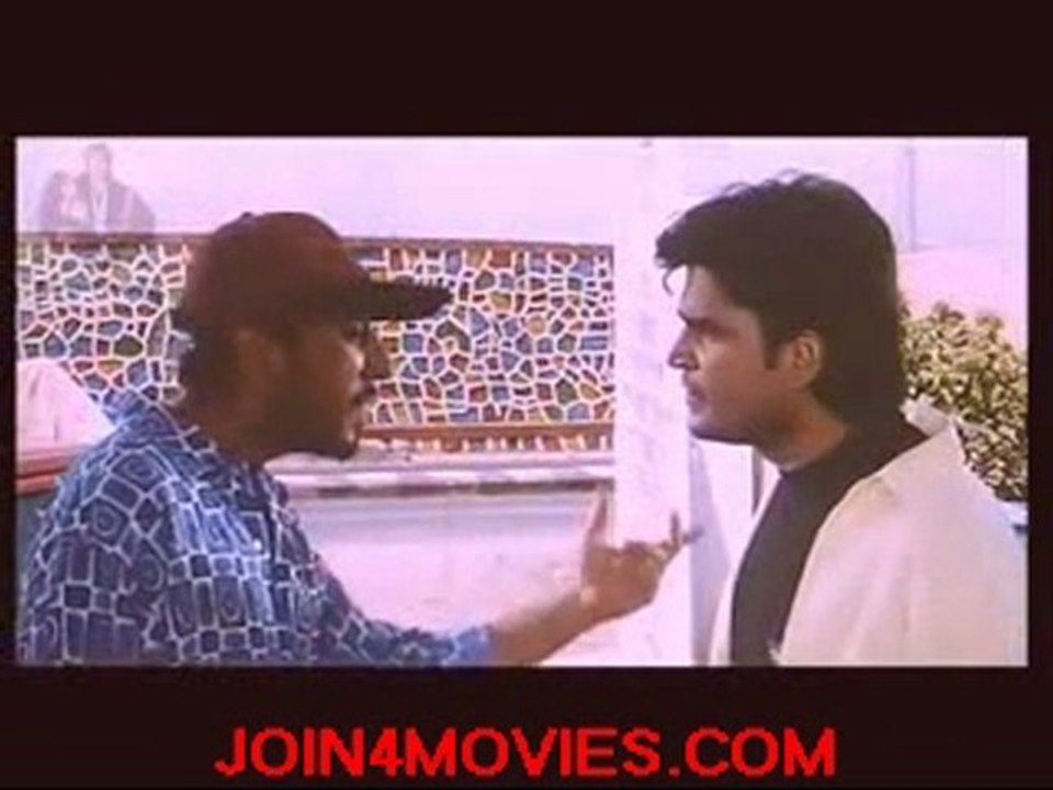 Qaidi 2002_clip0