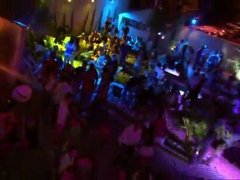 Beach Party @ Drungly Club Discotheque - Samedi 9 juillet 2011