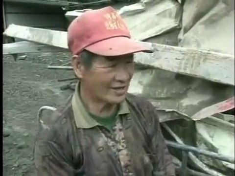 Floods, landslides hit Taiwan