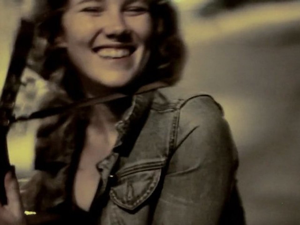 BIRDY HUNT - CONCOURS ROCK EN SEINE - TEASER #3 (Through the Graveyard ft. Caroline Smith)