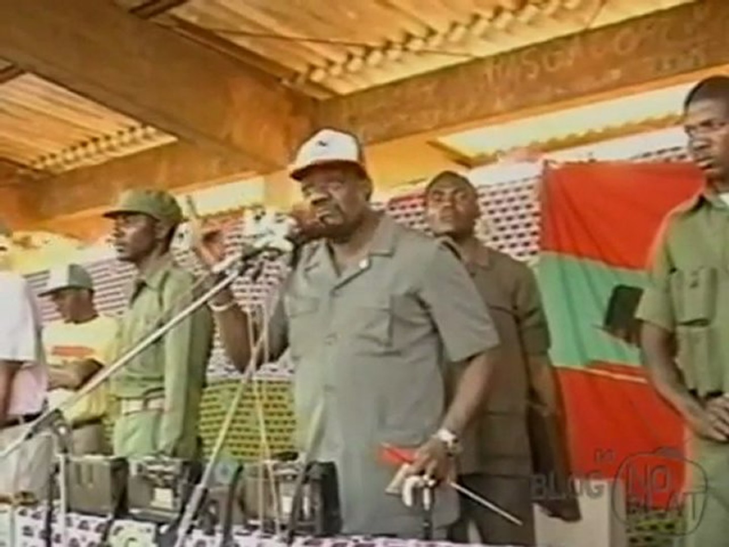 Comício de Jonas Savimbi no Cuanza-Sul Angola,1992 - Vidéo Dailymotion