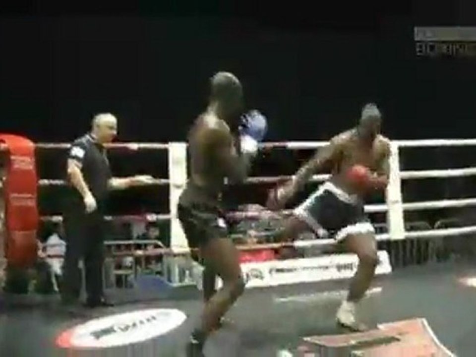 Kick-Boxing - In Variabilis - Combat, Senior Classe B -86kg, 3 rounds de 2:00mn.