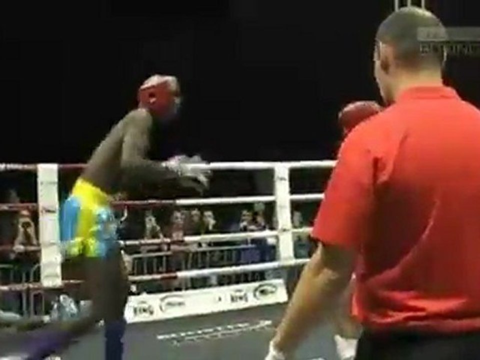 Kick-Boxing - In Variabilis - Combat, Senior Classe C -86kg, 3 rounds de 1:30mn.