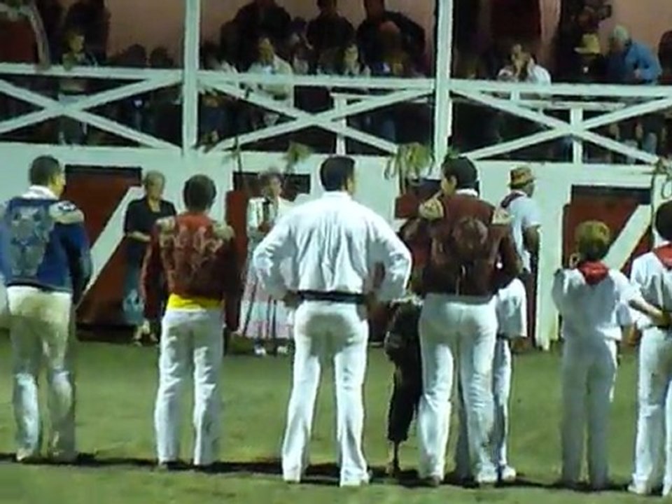 P1410278 ESTIBEAUX - Remise des coupes - coursayres - 17 juillet 2011