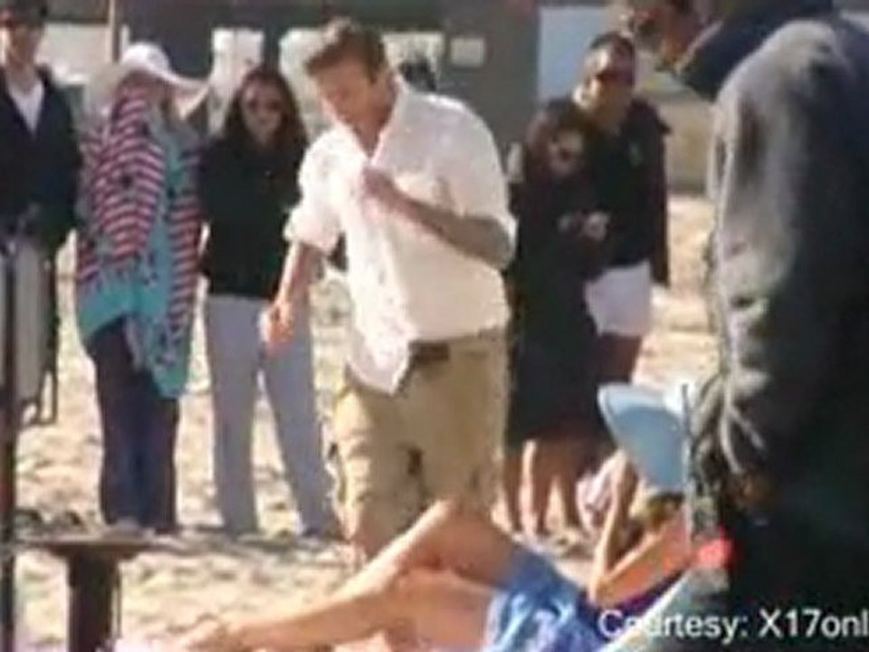 Victoria Beckham delivers Baby Gril named Harper Seven