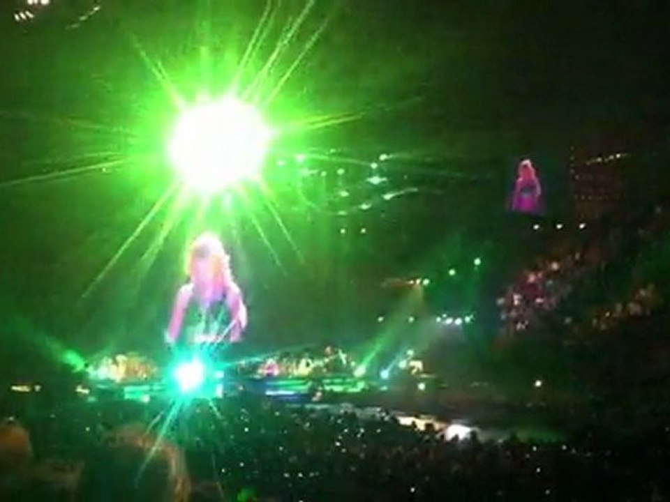 Shakira Bercy 14 juin 2011