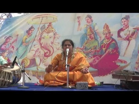 DR. NAG RAO PRESENTS SAI BHAJANS BY SARASWATHI MURTHY: DAKSHINE DAKSHINE..