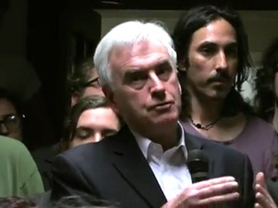 British Politician -  UK Establishment using Police State to Crush Resistance