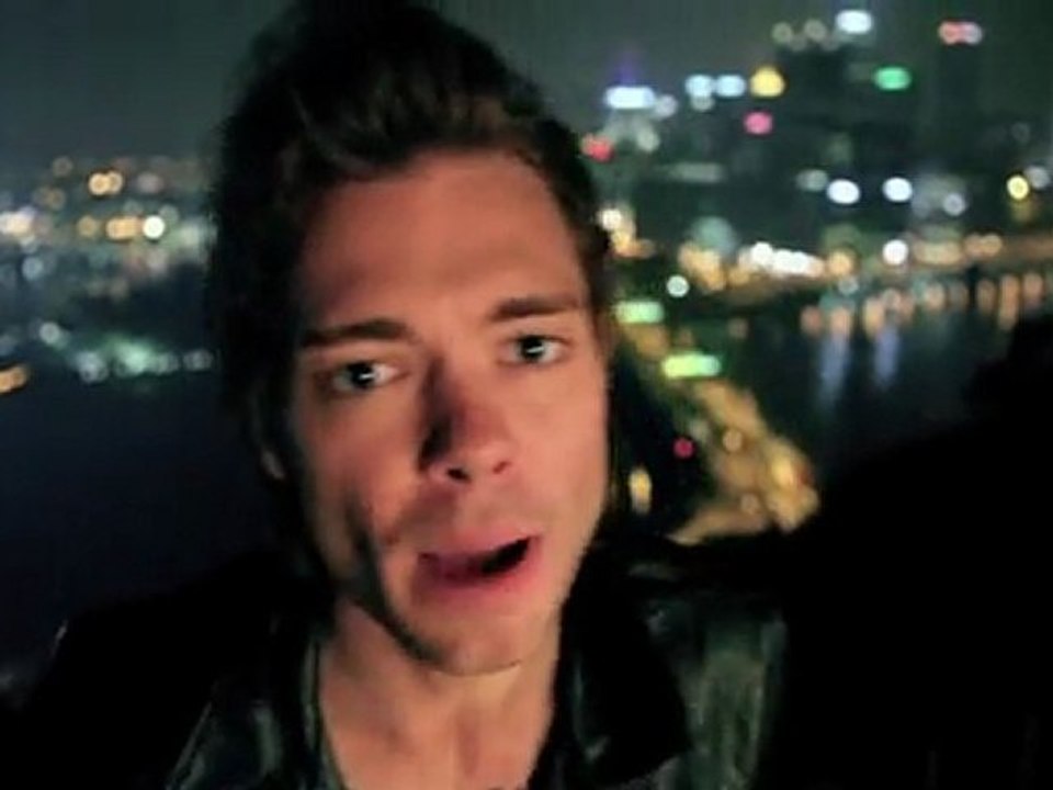 Dusty Ray "Looking Like A Ghost" OFFICIAL MUSIC VIDEO