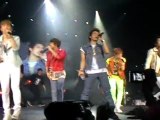 Stand by me, Replay, Get down, Juliette - SHINee   Intro   Talk --- SM Town Paris