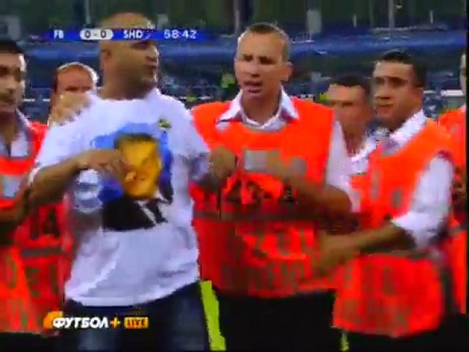 Aggressive pitch invader
