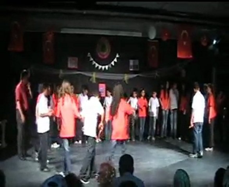 Nazmi Toker İlköğretim Okulu 2010-2011 5A Sınıfı Yıl Sonu Gösterisi 3