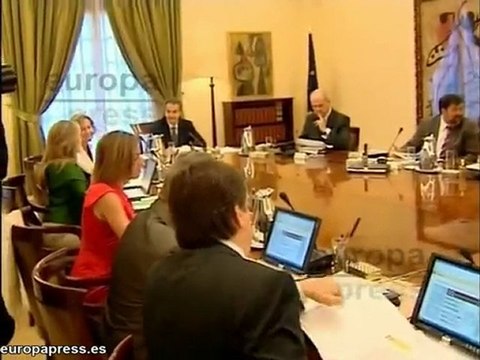 Foto de familia del nuevo Gobierno de Zapatero