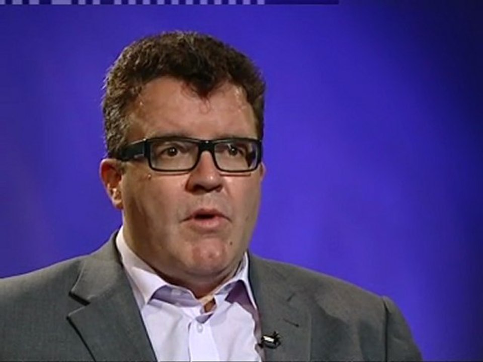 MP refers Murdoch phone hacking claim to police