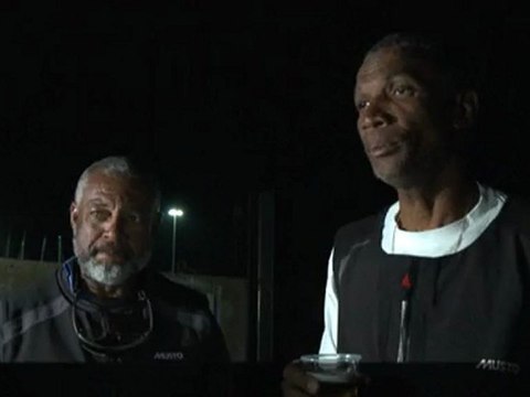 Gaston Albert y'a la VHF qui sonne mais y'a jamais personne qui répond!!