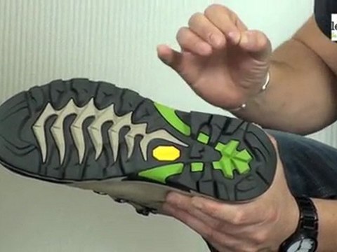 Snowleader vous présente les chaussures de randonnée Atakama de Lafuma