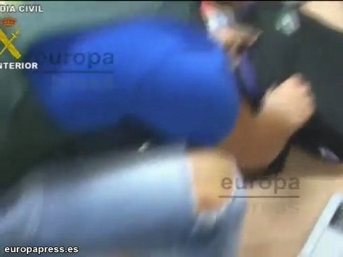 Detenidas cuatro personas que robaban locales y vehículos co