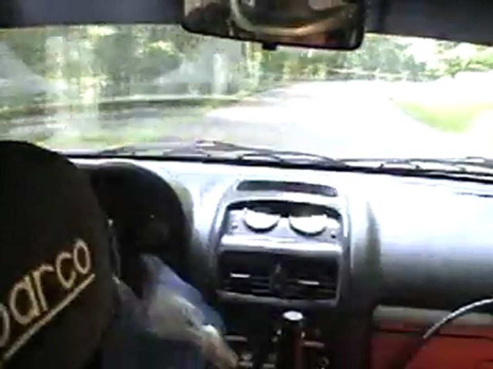 rallye kalt bec 2011 es5 en clio rs f2000