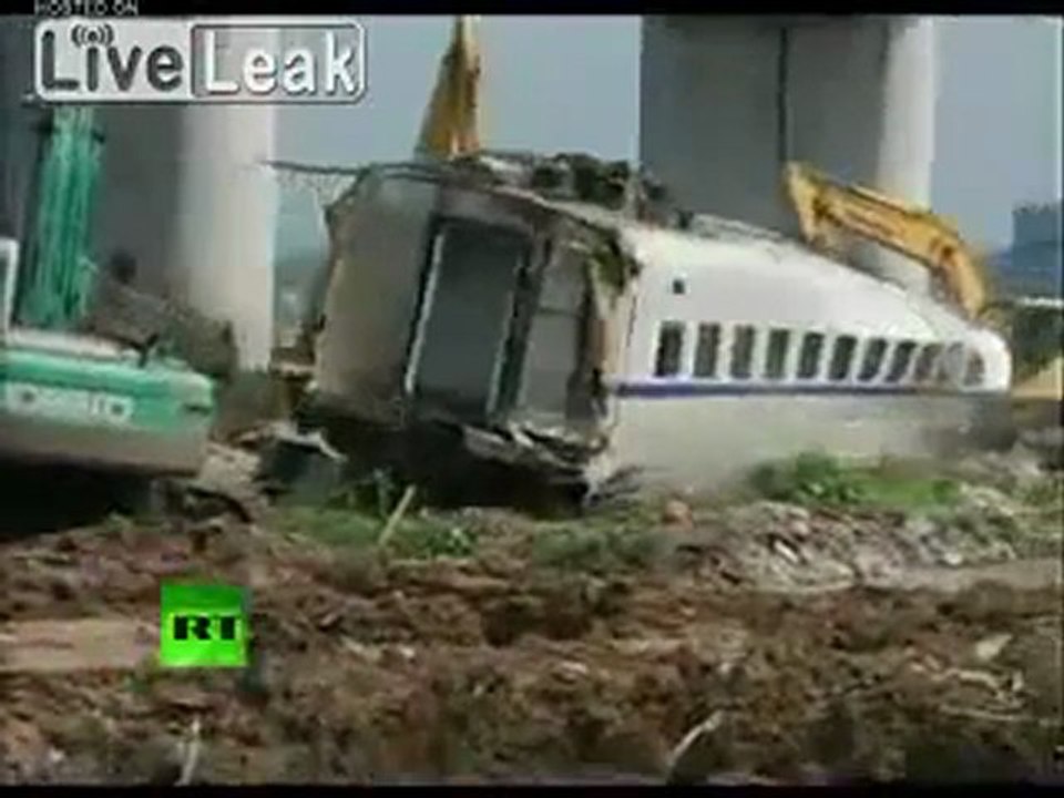 Beitrag Vorfall Aufnahmen von der Kollision zweier Züge in China 24. Juli, '11 35 Todesopfer