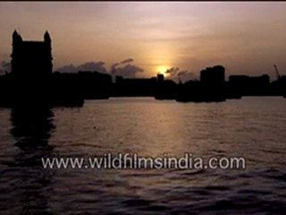Sunset over Gateway of India, in Mumbai