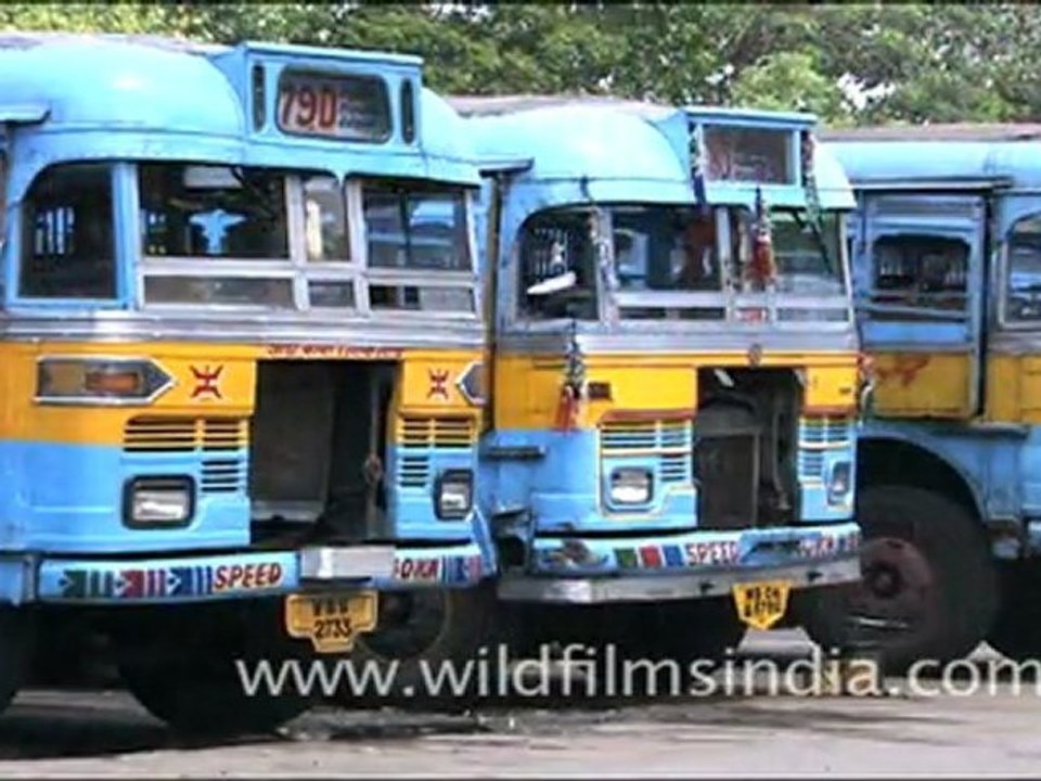 Bus stand in kolkatta