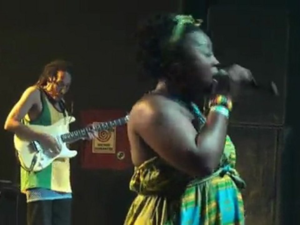 NO MORE TEARS - EDNA SEY & THE MAD SENSI BAND