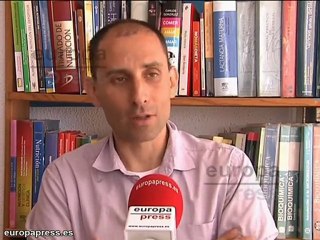 En verano hay que beber agua y evitar horas de sol