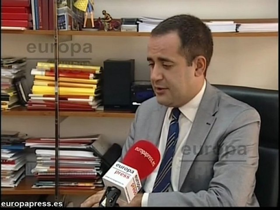 Alarte:"Rajoy se alegra de los parados"