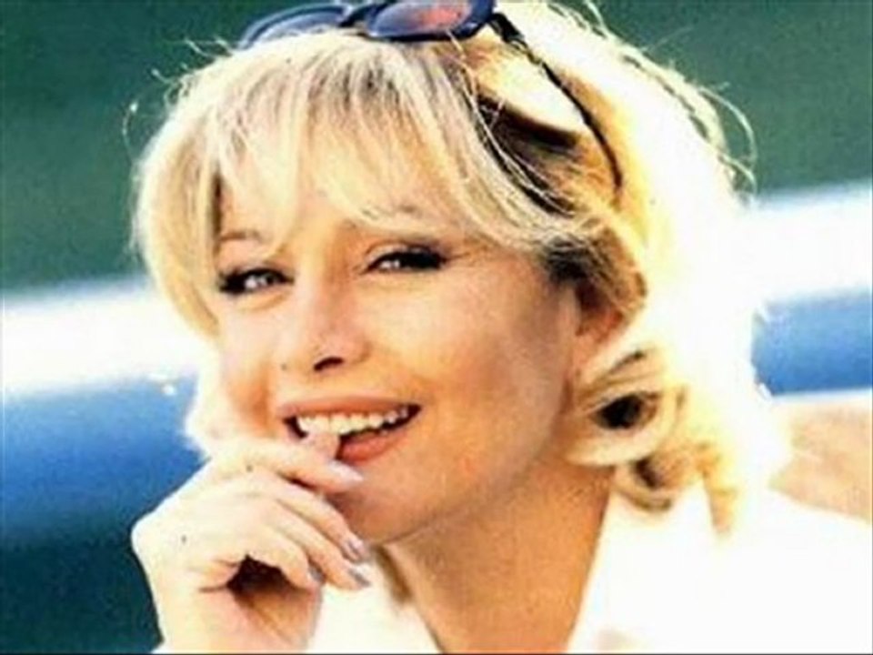 EMEL SAYIN YORGUNUM DOSTLARIM YORGUNUM ARTIK ღ♥ღღUNUTULAN ADAMღ♥ღღ