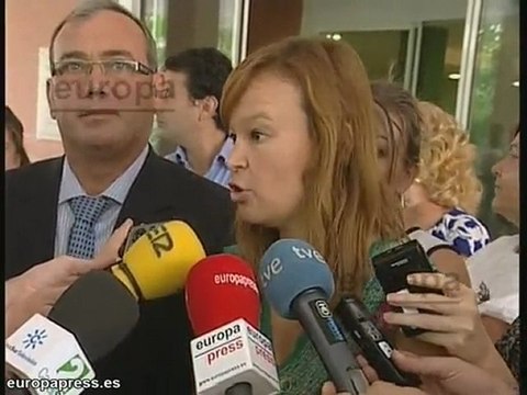 Pajín lamenta las alabanzas del PP a Camps