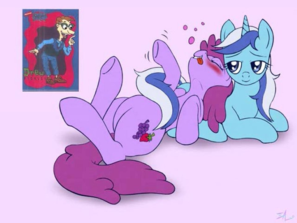 Brony Drew pickles goes to Berry Punches house