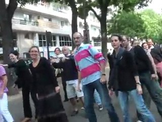Evit An Oriant : participation de cercles Kendalc'h Ile-de-France à la parade du Festival Interceltique de Lorient