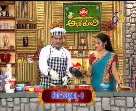 Abhiruchi - Recipes - Vantalu Pindi Vantalu Sweets Snanks - 01