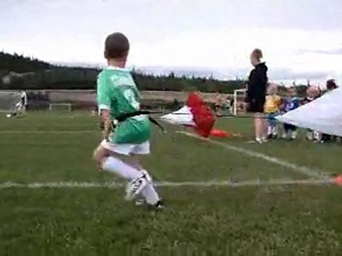 gocanada 20110722 GabrielParachute