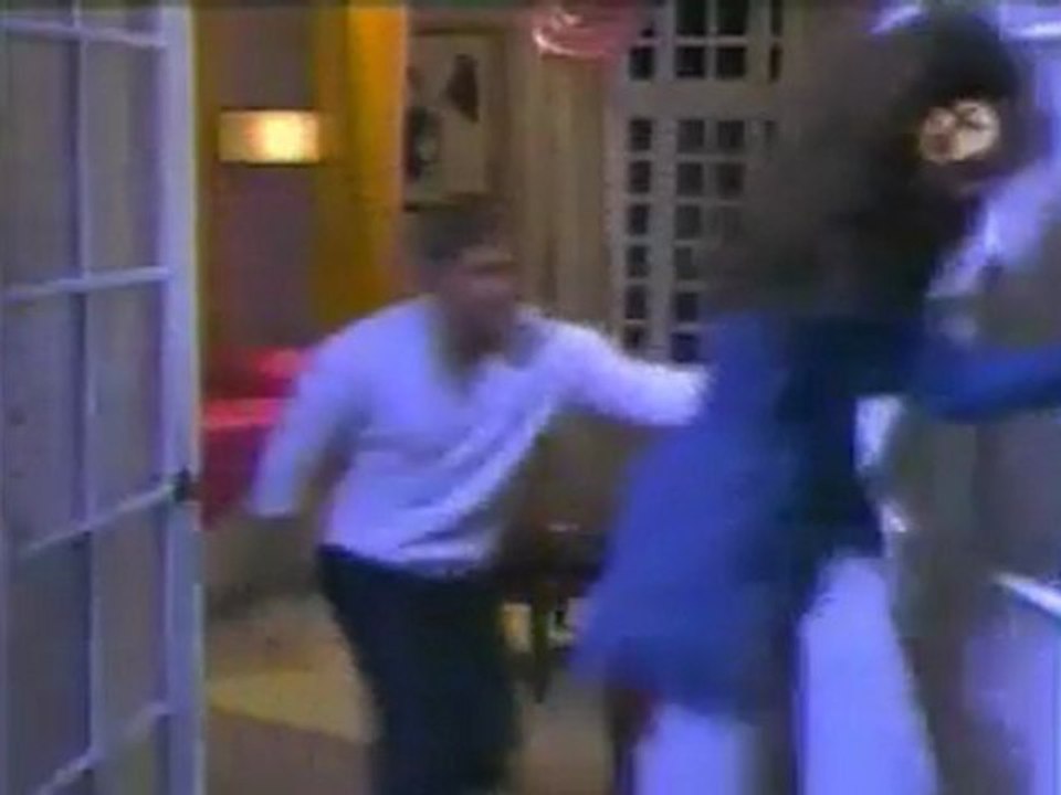 COLGADO EN TUS MANOS