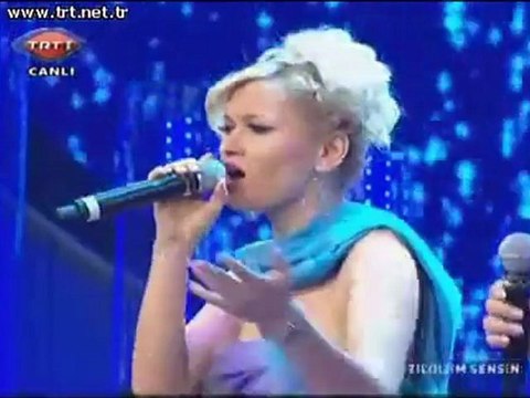 BÜŞRA - DENİZ SEKİ Böyle gelmiş böyle geçer YILDIZIM SENSİN-3