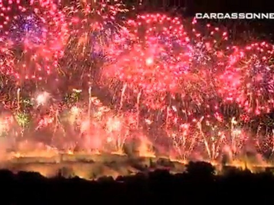 Feu d'Artifice - CARCASSONNE 2011 - Spéctaculaire ...