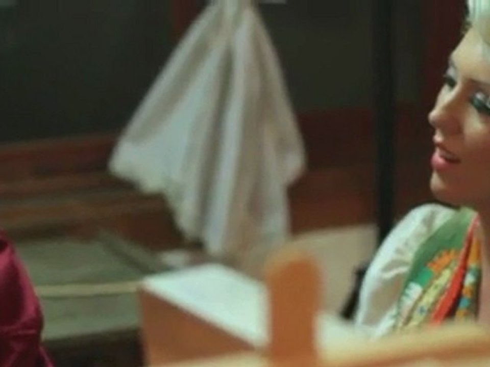 Violeta Kajtazi Vjollca Buqaj Vjosa  Emini Ndrrase te  vekut 2011 WWW.SHQIPET.EU