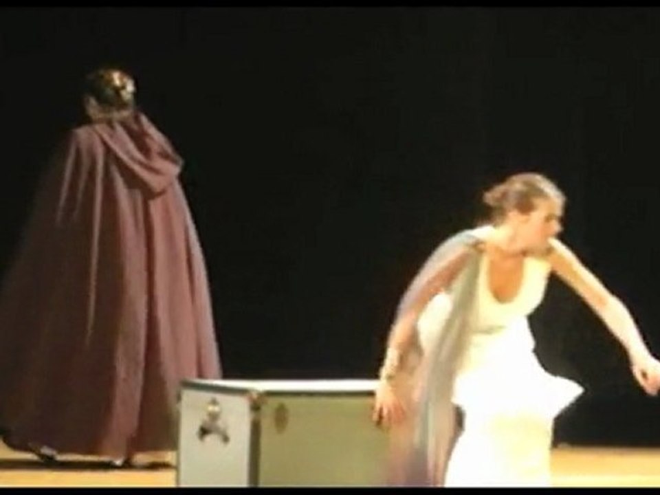 Travaux d'élèves de l'Académie de l'Acteur théâtre Comédia.Cycle Théâtre Grec.