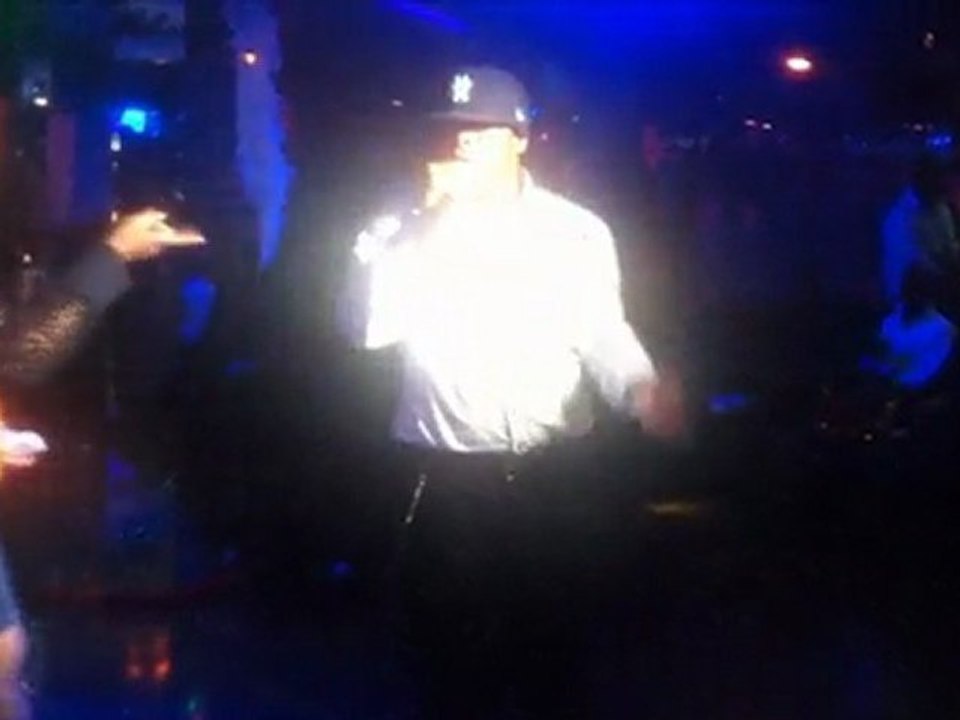 krispee au Titan club pour son birthday