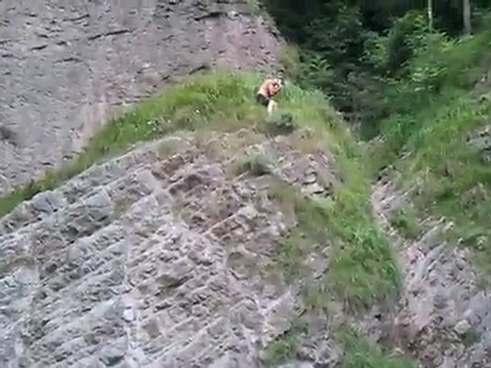 ricard escalade , regis je crois ???