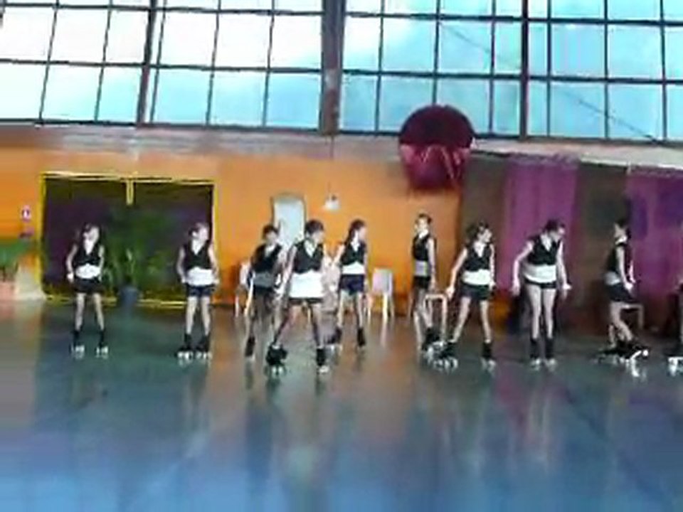 GALA DE PATINAGE  - SAINT PÈRE EN RETZ - 11/06/2011 - VIDEO 5