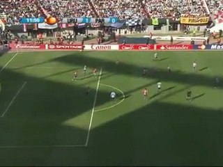 Primer gol de Uruguay en la final de la Copa América