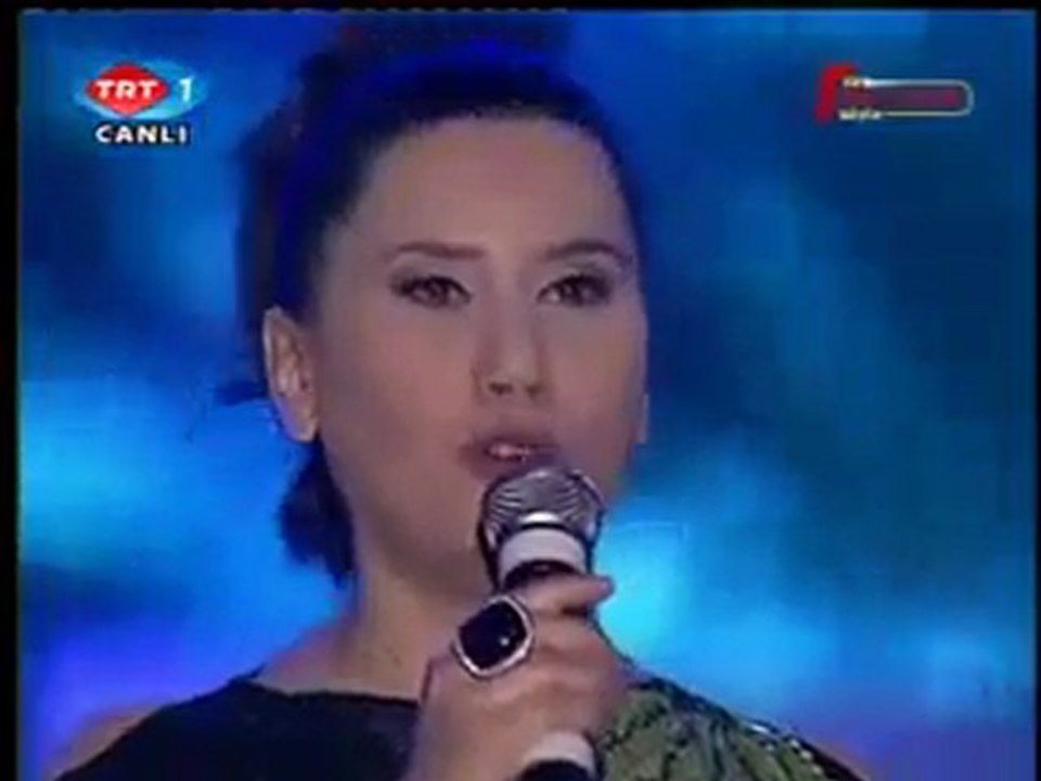 Cırpınırdı Karadeniz Bakıp TÜRK ün Bayrağına