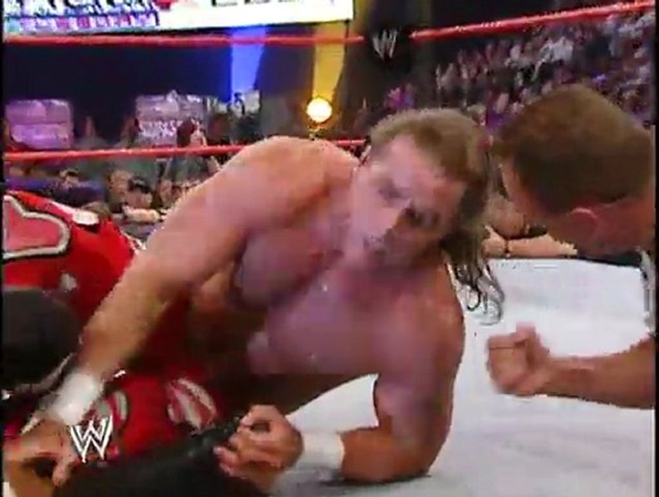 Taboo Tuesday 2004 - Shawn Michaels vs HHH