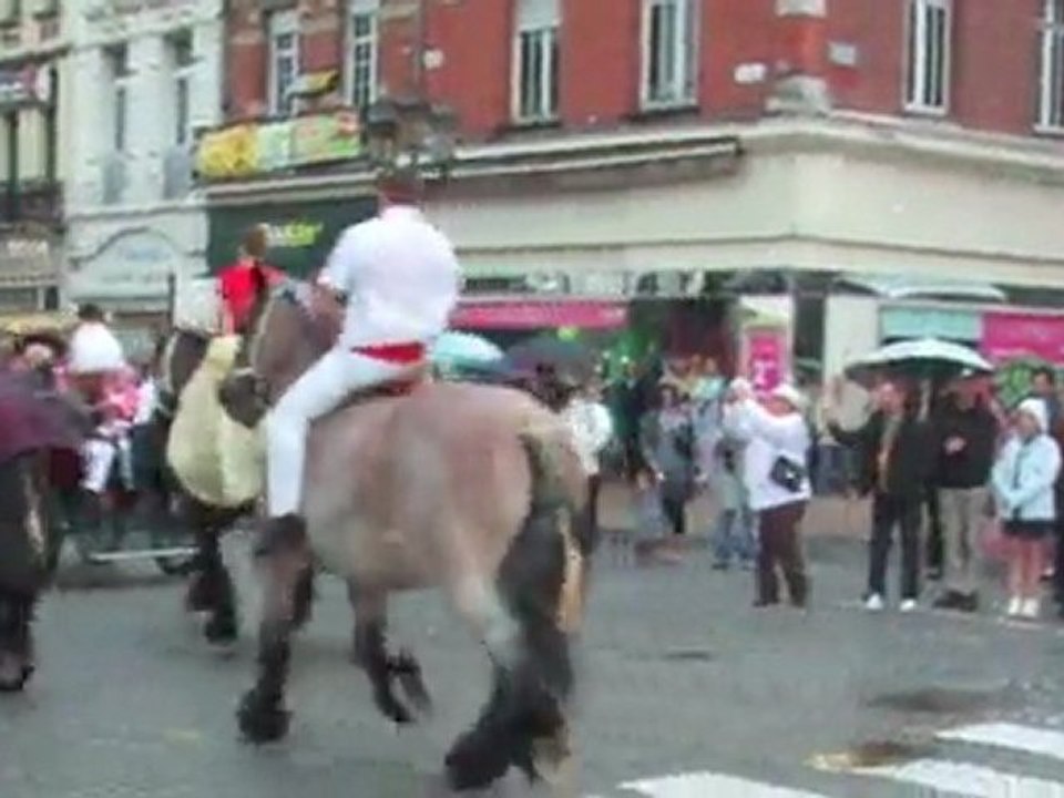 Les magnifiques chevaux de "trait du Nord" ont fait leur défilé